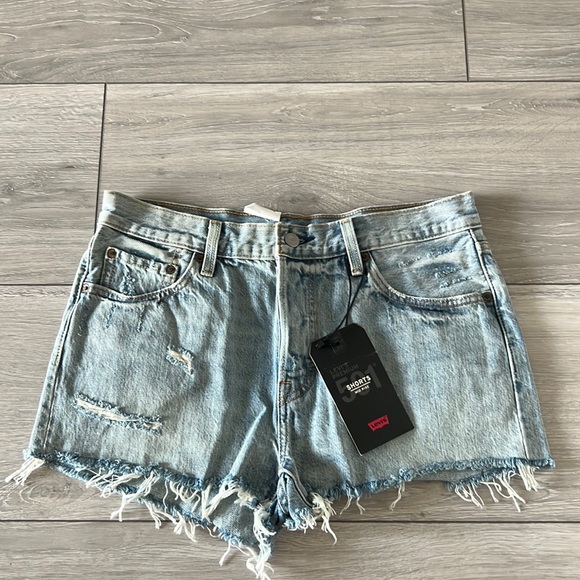 Levi’s 501 Denim Shorts - Picture 1 of 4